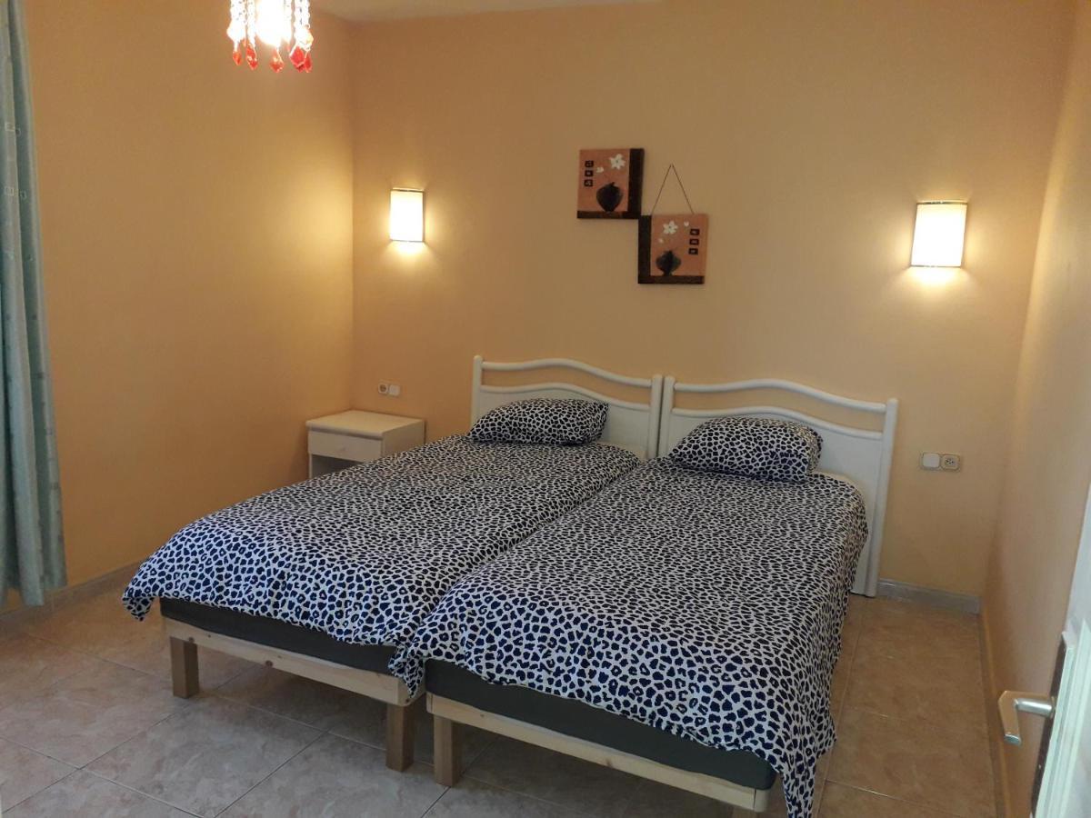 Sunny Self-Catering Apartment Costa Teguise, Lanzarote, Spain Dış mekan fotoğraf